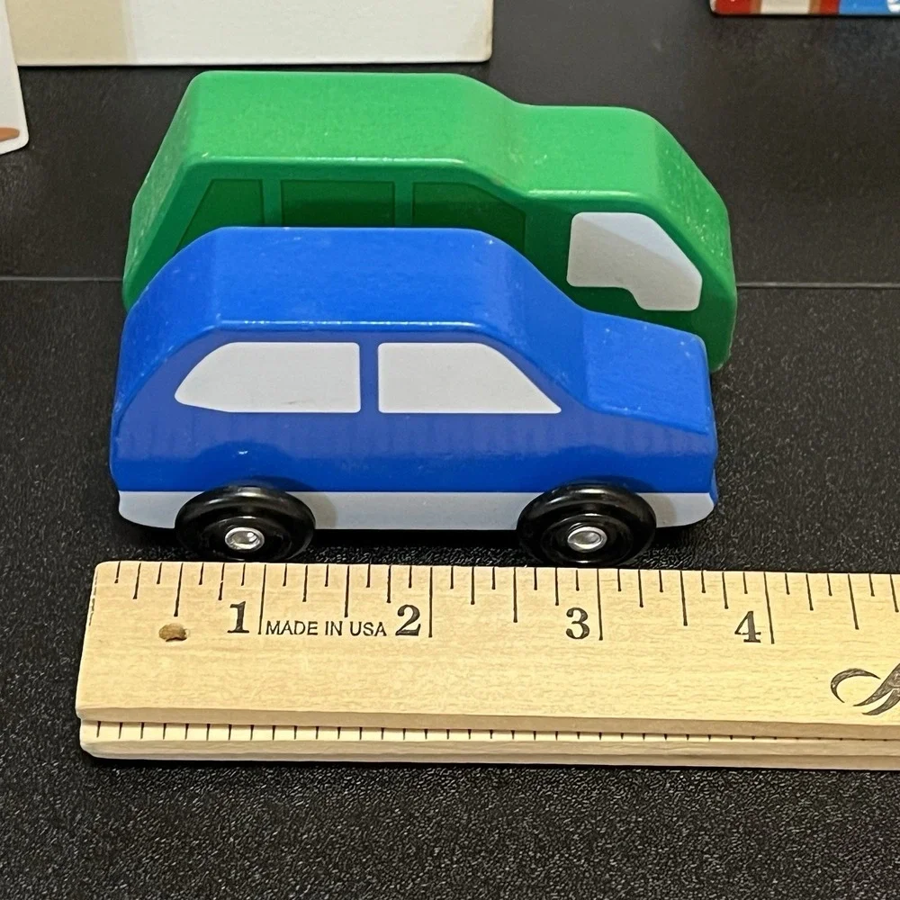Melissa and Doug Wooden Town Play Set Gas Station Recycling Center Trucks People